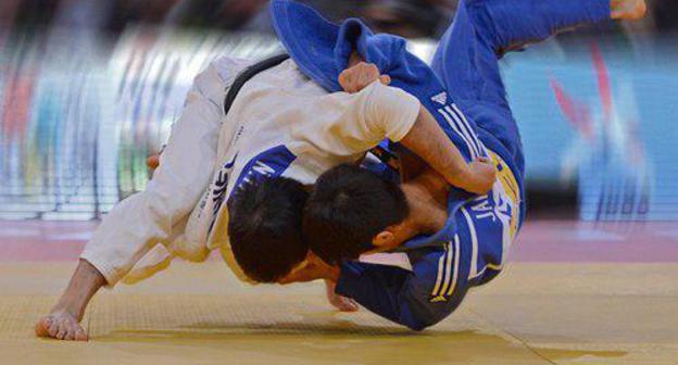 A judokas' fight. Photo: Judotmz.jimdo
https://ru.armeniasputnik.am/russia/20170331/6856979/dzyudoist-arman-adamyan-vyigral-zoloto-chempionata-rossii.html