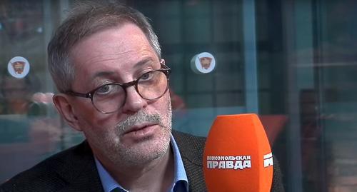 Mikhail Leontiev in analytical show "GlavTema" on air of the "Radio Komsomolskaya Pravda", April 26, 2018. Photo: https://www.youtube.com/watch?time_continue=2950&v=De5MMBiIF7w Mikhail Leontiev in analytical show "GlavTema" on air of the "Radio Komsomolskaya Pravda", April 26, 2018. Photo: https://www.youtube.com/watch?time_continue=2950&v=De5MMBiIF7w