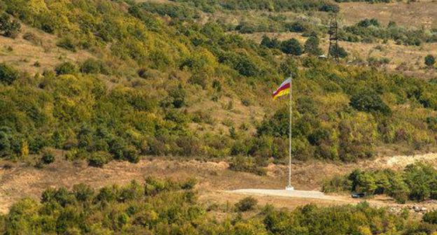 The flag of South Ossetia on the border with Georgia. Photo Sputnik / Alexey Kovalyov https://sputnik-ossetia.ru/South_Ossetia/20180530/6485569.html The flag of South Ossetia on the border with Georgia. Photo Sputnik / Alexey Kovalyov https://sputnik-ossetia.ru/South_Ossetia/20180530/6485569.html