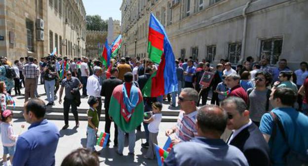 Participants of the rally on the Republic Day in Baku on May 28, 2018. Photo by Aziz Karimov for the "Caucasian Knot" Participants of the rally on the Republic Day in Baku on May 28, 2018. Photo by Aziz Karimov for the "Caucasian Knot"