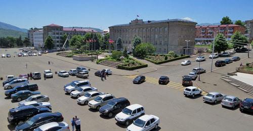 Residence of the President of Nagorno-Karabakh, Stepanakert, June 6, 2018. Photo by Alvard Grigoryan for the Caucasian Knot