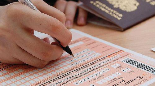 Printed form for the Unified State Examination (USE). Photo from the website Kremlin.ru