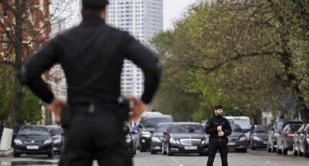 Policemen in Grozny. Photo: REUTERS/Maxim Shemetov Policemen in Grozny. Photo: REUTERS/Maxim Shemetov