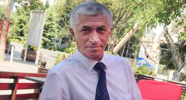 Agil Makhmudov. Photo: http://hefteaz.info/2017/10/adsizlar-t%C9%99b%C9%99q%C9%99si-v%C9%99-ya-uc-n%C9%99sillik-olk%C9%99/ Agil Makhmudov. Photo: http://hefteaz.info/2017/10/adsizlar-t%C9%99b%C9%99q%C9%99si-v%C9%99-ya-uc-n%C9%99sillik-olk%C9%99/