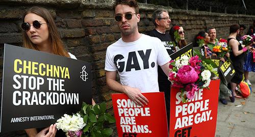 Protest rally against violation of LGBT people's rights in Chechnya, London, June 2017. Photo: REUTERS/Neil Hall