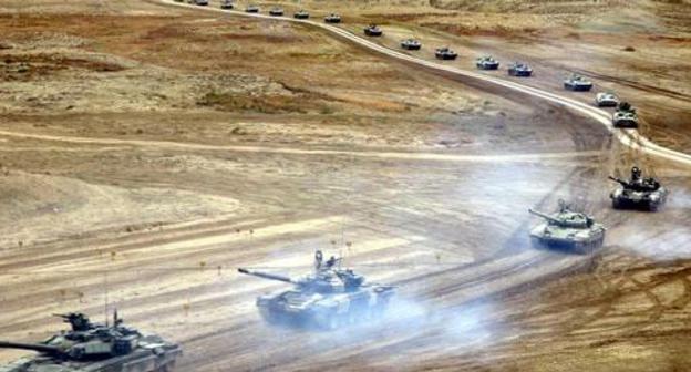 Azerbaijani tanks join military drills. Photo: Ministry of Defence of Azerbaijan. https://mod.gov.az/ru/news/v-ramkah-kshvi-vojska-nahchyvanskogo-garnizona-uspeshno-proveli-etap-s-boevoj-strelboj-video-24912.html Azerbaijani tanks join military drills. Photo: Ministry of Defence of Azerbaijan. https://mod.gov.az/ru/news/v-ramkah-kshvi-vojska-nahchyvanskogo-garnizona-uspeshno-proveli-etap-s-boevoj-strelboj-video-24912.html