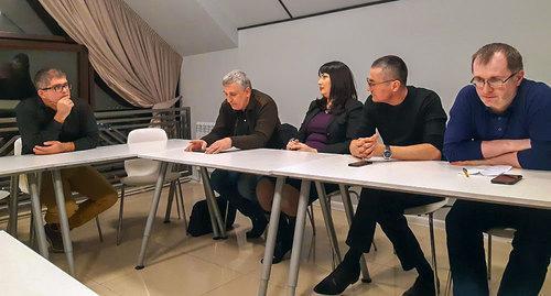 Participants of the "Alternative" discussion and analytical centre. Photo by Timur Isaev for the "Caucasian Knot" Participants of the "Alternative" discussion and analytical centre. Photo by Timur Isaev for the "Caucasian Knot"