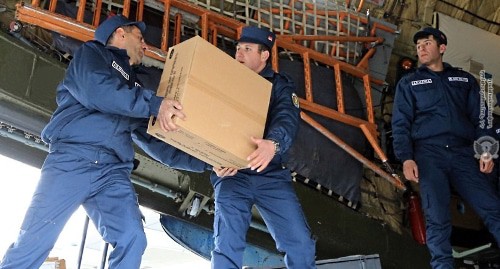 Armenian servicemen loading cargo before going to Syria. Photo: press service of the Ministry of Defence of Armenia, http://mil.am/ru/news/5921