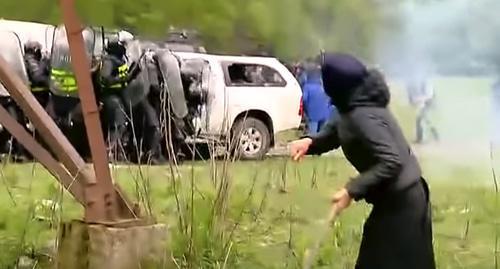 Participants of a protest action in the Pankisi Gorge clashed with the police. Screenshot of the video by the "Caucasian Knot" https://www.youtube.com/watch?v=0WOd5bOftv4