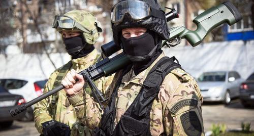 Law enforcers. Photo: Elena Sineok, Yuga.ru