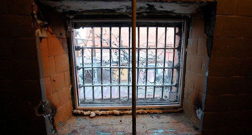 Window in a prison cell. Photo: Elena Sineok, Yuga.ru, http://www.yuga.ru/news/280313/