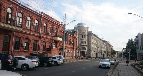 Krasnodar. Photo by Dmitry Sklyarenko https://commons.wikimedia.org/wiki/File:Tsentralnyy_okrug,_Krasnodar,_Krasnodarskiy_kray,_Russia_-_panoramio_(98).jpg