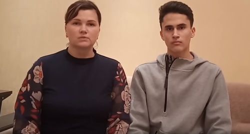 Screenshot of the video appeal of Elvin Isaev's wife and son https://www.youtube.com/watch?v=flw-vXUjmYk