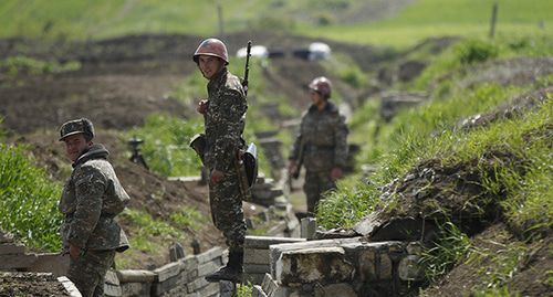 On the contaact line in Nagorno-Karabakh. Photo: REUTERS/Staff