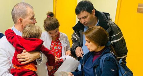 Arrival of children from Baghdad to Moscow, November 18, 2019. Photo: press service of the Ministry of Health of Russia, https://www.rosminzdrav.ru/news/2019/11/18/12838-soobschenie-press-sluzhby-minzdrava-rossii