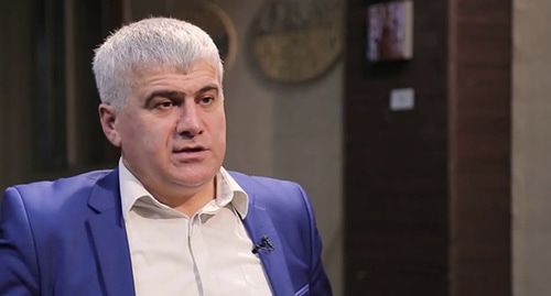 Shamil Khadulaev, head of the Dagestani Coordinating Council of NGOs. Screenshot from YouTube video posted by NNT TV Channel https://www.youtube.com/watch?v=r-X4__H0XEc