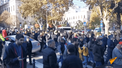 A rally near the National Library in Tbilisi on November 29, 2019. Screenshot of the video by Sputnik Georgia https://sputnik-georgia.ru/video/20191129/247144476/Oppozitsiya-v-ocherednoy-raz-popytalas-pomeshat-rabote-parlamenta-Gruzii-video.html