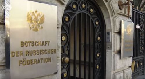 Russian Embassy in Berlin. Screenshot from Youtube video posted by Deutsche Welle in Russia, https://www.youtube.com/watch?v=yNUM_Zsu6QI
