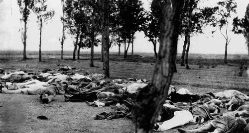 Armenians killed in Aleppo. Photo: Henry Morgenthau - Ambassador Morgenthau's Story Doubleday, Page p314, (http://net.lib.byu.edu/estu/wwi/comment/morgenthau/images/Morgen50.jpg), Public domain, https://commons.wikimedia.org/w/index.php?curid=3822803