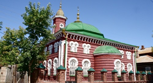 The Red Mosque in Astrakhan. Photo: Ludushka, https://commons.wikimedia.org/w/index.php?curid=21359926