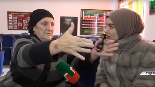 Rovzan Yusupova, a resident of Gudermes, apologized on the air of the Chechen TV Channel. Screenshot of the video by "Grozny" TV Channel https://newsvideo.su/video/11982750