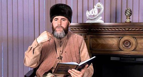 Salakh Mezhiev. Screenshot of the video by the Spiritual Administration of Muslims for Chechen Republic https://www.youtube.com/watch?v=bigO5vZHXY8