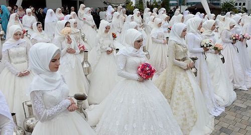 Brides, Grozny. Photo: REUTERS/Said Tsarnayev
