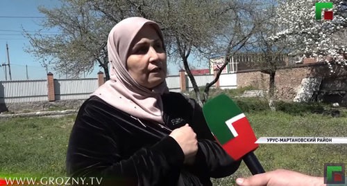 Zara Tepsurkaeva. Screenshot from ChGTRK 'Grozny' video: https://www.youtube.com/watch?v=Uh1kwHNWa-o