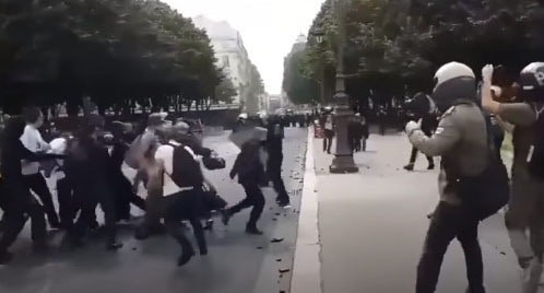 Clashes in Dijon. Screenshot of the video https://www.youtube.com/watch?v=F1mO7utCDbo