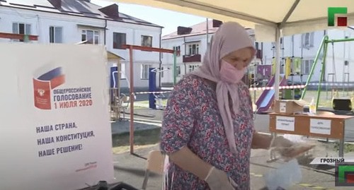 At a polling station in Chechnya. Screenshot of the video https://www.youtube.com/watch?v=1RNU6ilS3wo