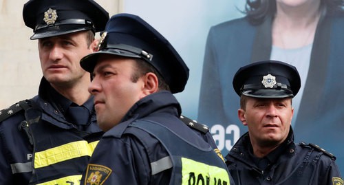 Georgian policemen. Photo: REUTERS DAVID MDZINARISHVILI