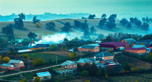A view of the village of Ali-Yurt in Ingushetia. Photo by Adam Sagov https://ru.wikipedia.org/wiki/Али-Юрт