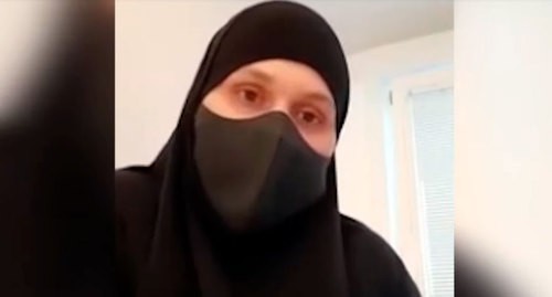 A wife of Mamikhan Umarov, who was killed in Austria. Screenshot of the video posted at the "Свободный Кавказ" YouTube channel https://www.youtube.com/watch?time_continue=5&amp;v=4rCx6dfW-cM&amp;feature=emb_logo