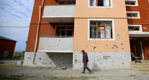 A house in Azerbaijan with traces of shelling. Photo by Aziz Karimov for the Caucasian Knot