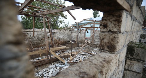 A private house in Terter damaged as a result of shelling. Photo by Aziz Karimov for the Caucasian Knot