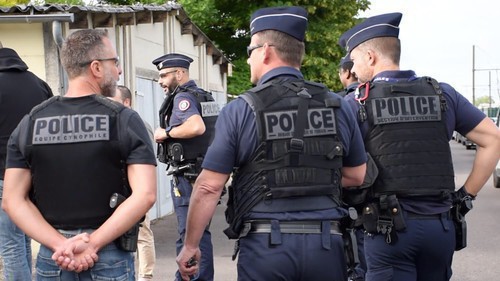 French policemen, June 2020. Photo: press service of the French Police Department, https://twitter.com/PoliceNationale/status/1274023496365023233/photo/4
