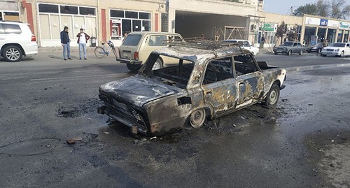 A car destroyed as a result of shelling attack on Barda, October 28, 2020. Photo by Aziz Karimov for the Caucasian Knot