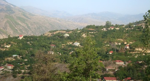 Lachin (Berdzor). Photo by Ліонкінг, https://commons.wikimedia.org/w/index.php?curid=11227977