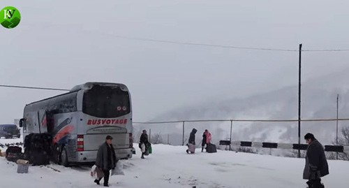 Residents of Nagorno-Karabakh return home from Armenia. December 1, 2020. Screenshot of the video https://www.youtube.com/watch?v=-sTBy9xrC7I&amp;feature=emb_logo