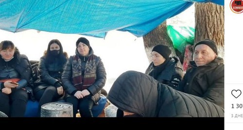 Participants of the protest action organized by relatives of Inal Djabiev in Tskhinvali. Screenshot of the post on Instagram chp_tskhinval https://www.instagram.com/p/CJInvNKr0PO/