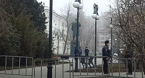 Square in Taganrog. Screenshot: https://www.youtube.com/watch?v=vNwSl2iDe1o&feature=emb_logo