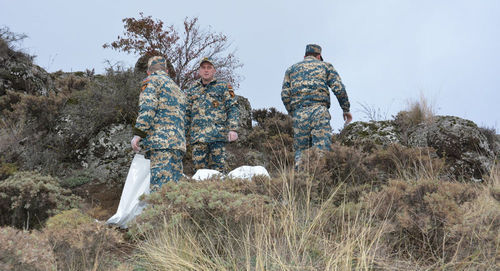 Search for perished militaries in Nagorno-Karabakh. Photo: the State Emergency Service of Nagorno-Karabakh, https://www.facebook.com/RescueServiceOfTheNKR/photos/a.1527615660606237/4088398617861249/