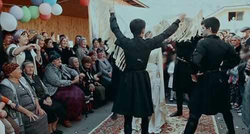 The traditional dance. Screenshot of the video https://vimeo.com/gorkyfilmstudio