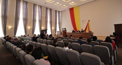 The South-Ossetian parliament session. Photo from the official website of the Parliament of South Ossetia http://www.parliamentrso.org/