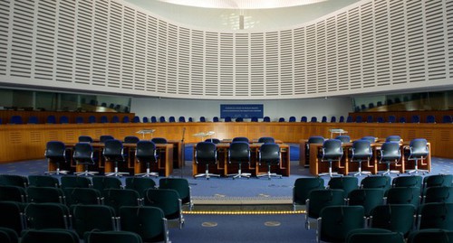 Meeting room of the ECtHR. Photo: CherryX https://ru.wikipedia.org/wiki/Европейский_суд_по_правам_человека pm MSK.