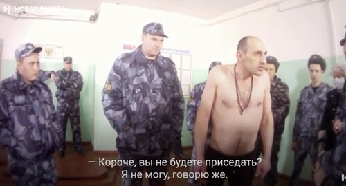 Vazha Bochorishvili, a prisoner, and the colony employees. Screenshot of the video by the "Public Verdict" organization https://vimeo.com/515356661
