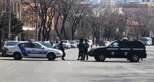 The police in Bagramyan Avenue. Yerevan, February 26, 2021. Photo by Tigran Petrosyan for the "Caucasian Knot"