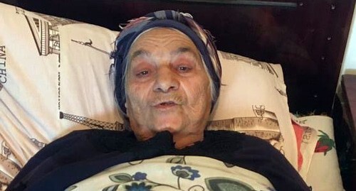 Tamara Suleimanova, 76, went on a hunger strike. Photo: MEYDAN TV https://www.meydan.tv/ru/article/pohoronennye-zazhivo-pozhilye-zhenshiny-v-azerbajdzhane-obyavili-golodovku/?ref=homepage-headline