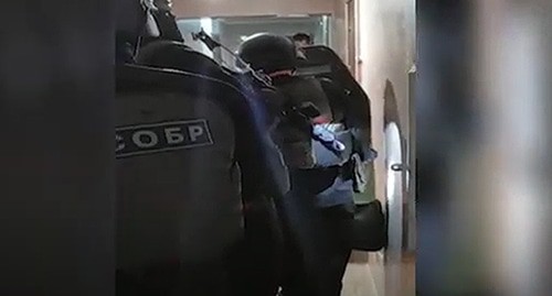 Detention of 16 supporters of the extremist community in Kuban, April 29, 2021. Screenshot from video posted by Yugopolis Tube
