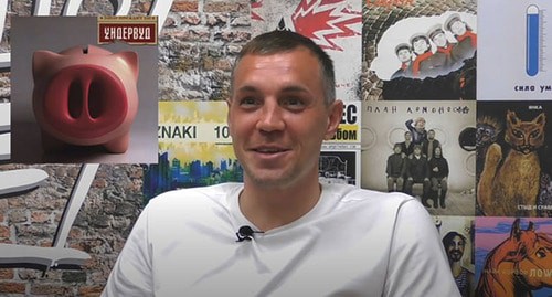 Artyom Dzyuba. Screenshot of the video at the YouTube channel "Sad Broadcast about Football" https://www.youtube.com/watch?v=EDwTlQmi6Mo